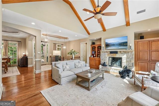189 Red Trillium Ridge, Big Canoe, GA 30143
