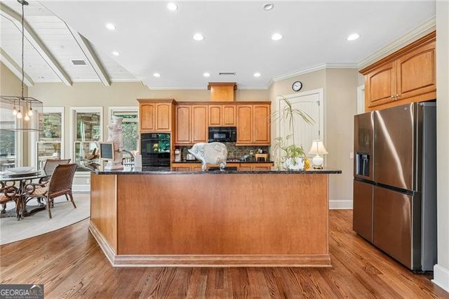 189 Red Trillium Ridge, Big Canoe, GA 30143
