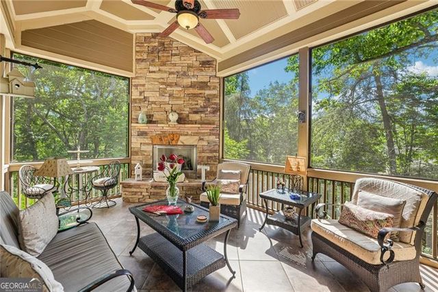 189 Red Trillium Ridge, Big Canoe, GA 30143