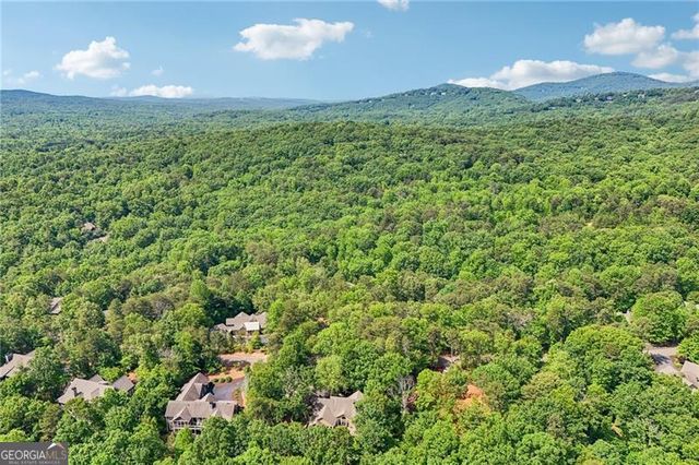 189 Red Trillium Ridge, Big Canoe, GA 30143