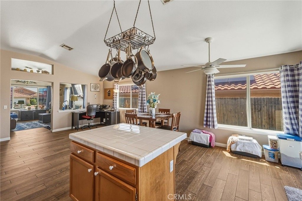 Image 17 of property listing at 17608 Electra, Victorville, CA 92395