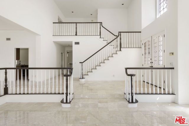 7717 Graystone Drive, Los Angeles, CA 91304