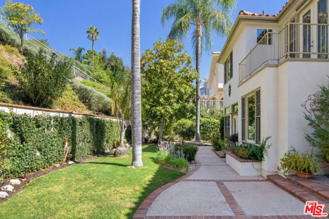 7717 Graystone Drive, Los Angeles, CA 91304