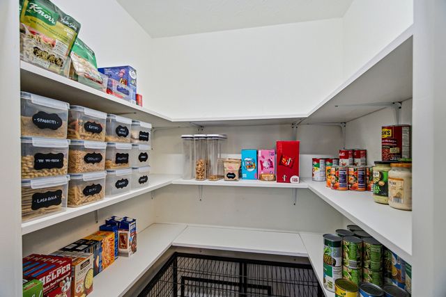 222 Hog Back Ridge Rd, Bethpage, TN 37022