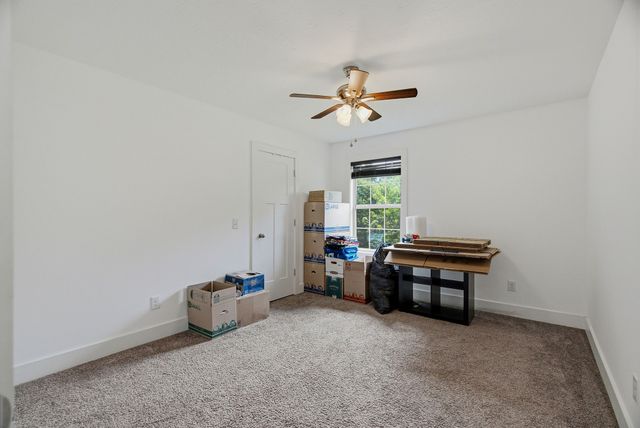 222 Hog Back Ridge Rd, Bethpage, TN 37022