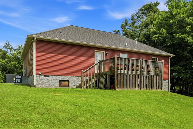 222 Hog Back Ridge Rd, Bethpage, TN 37022