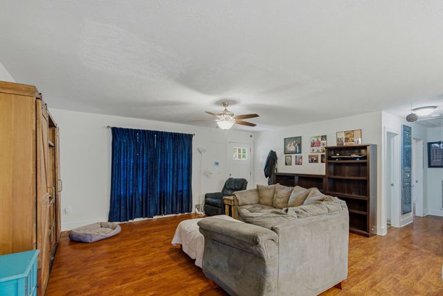 222 Hog Back Ridge Rd, Bethpage, TN 37022