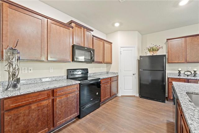 249 Seasons Valley, Pendergrass, GA 30567