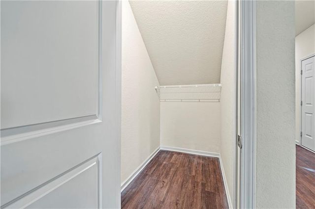 249 Seasons Valley, Pendergrass, GA 30567