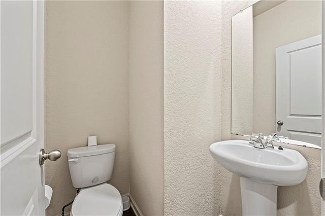 249 Seasons Valley, Pendergrass, GA 30567