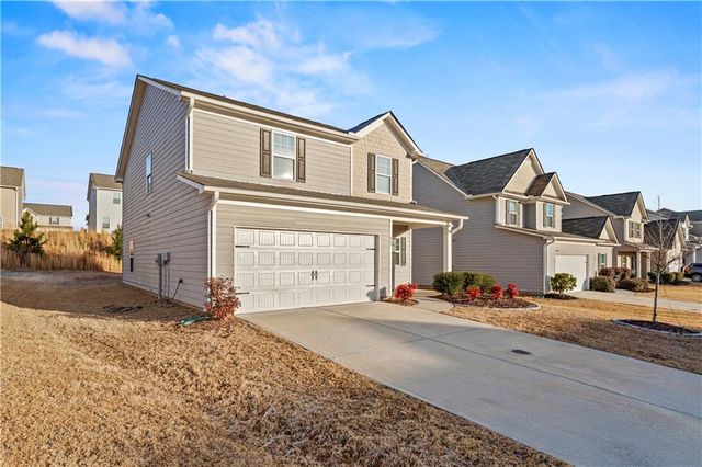 249 Seasons Valley, Pendergrass, GA 30567