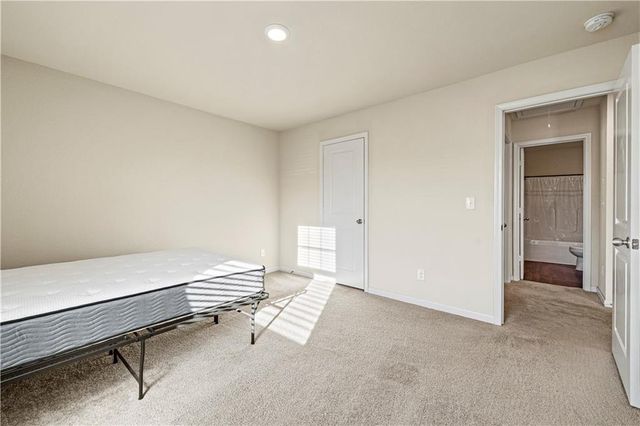 249 Seasons Valley, Pendergrass, GA 30567