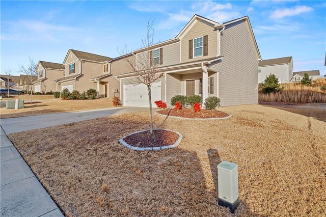 249 Seasons Valley, Pendergrass, GA 30567