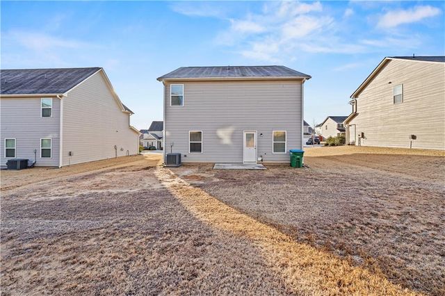 249 Seasons Valley, Pendergrass, GA 30567