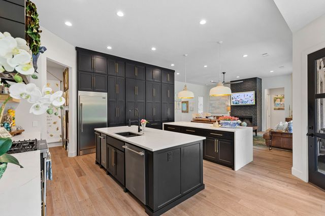 509 Durbin Court, Runaway Bay, TX 76426