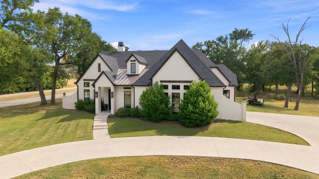 509 Durbin Court, Runaway Bay, TX 76426