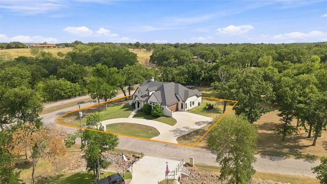 509 Durbin Court, Runaway Bay, TX 76426
