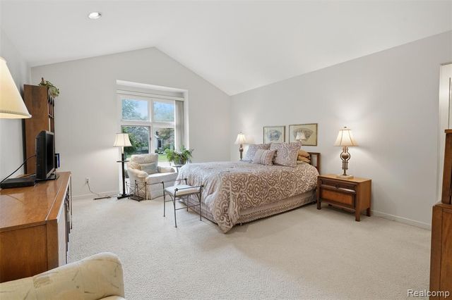 4963 Countryside Drive, West Bloomfield, MI 48323