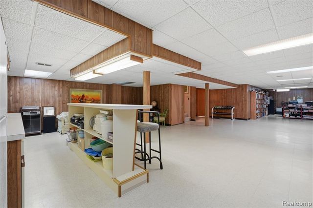 4963 Countryside Drive, West Bloomfield, MI 48323