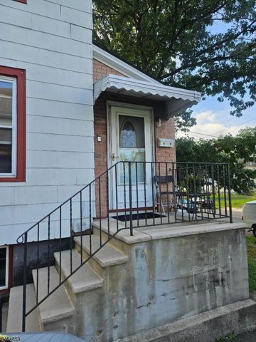215 W 3Rd Ave, Roselle Boro, NJ 07203