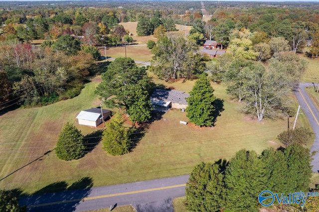 2844 Rainbow Avenue N, Rainsville, AL 35986