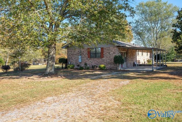 2844 Rainbow Avenue N, Rainsville, AL 35986