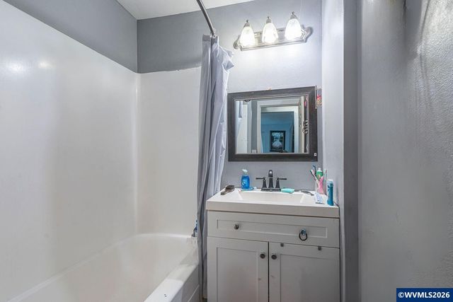 3350 Oak Knoll Rd NW, Salem, OR 97304