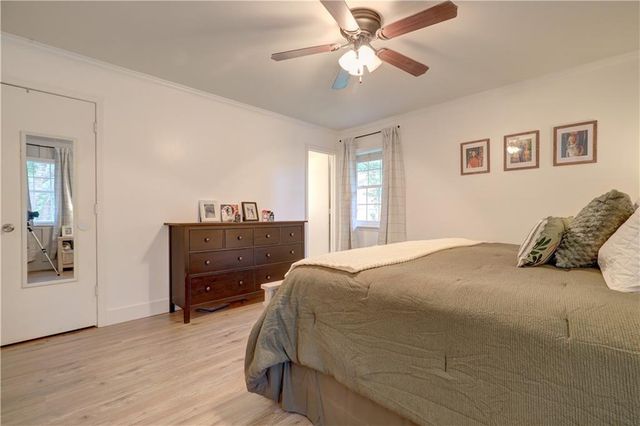 2420 SW Rome Court, Blue Springs, MO 64015