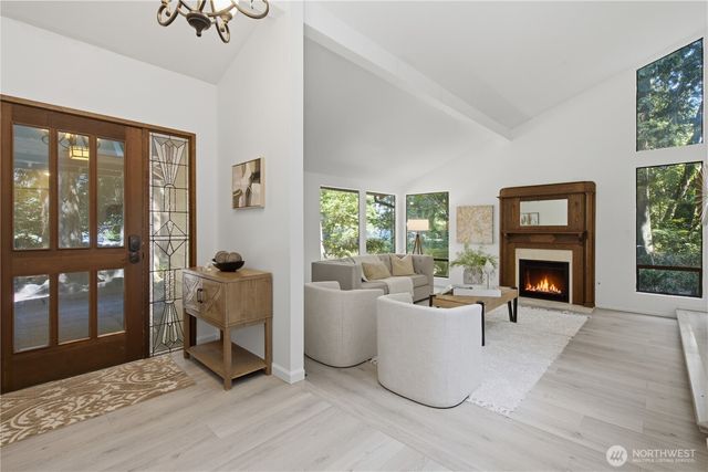 21926 SE 37th Street, Sammamish, WA 98075