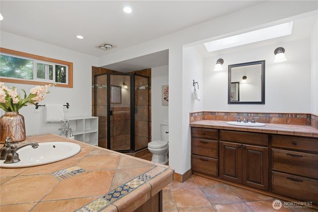 21926 SE 37th Street, Sammamish, WA 98075