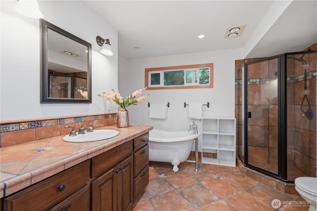 21926 SE 37th Street, Sammamish, WA 98075