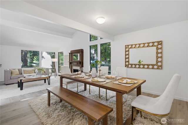 21926 SE 37th Street, Sammamish, WA 98075