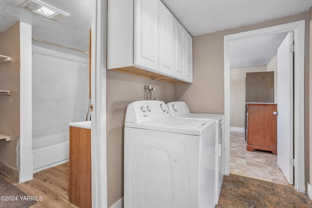 S 702 72ND Ave, Yakima, WA 98908