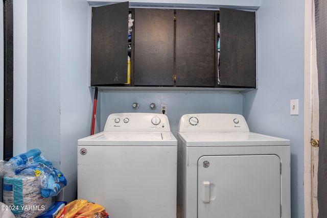 S 702 72ND Ave, Yakima, WA 98908