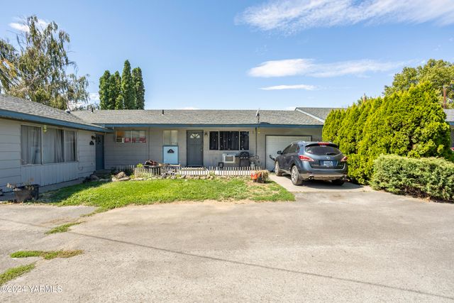S 702 72ND Ave, Yakima, WA 98908