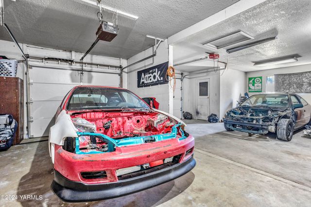 S 702 72ND Ave, Yakima, WA 98908