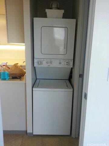 1060 Kamehameha Highway 3204B, Pearl City, HI 96782