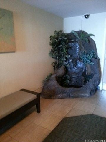 1060 Kamehameha Highway 3204B, Pearl City, HI 96782