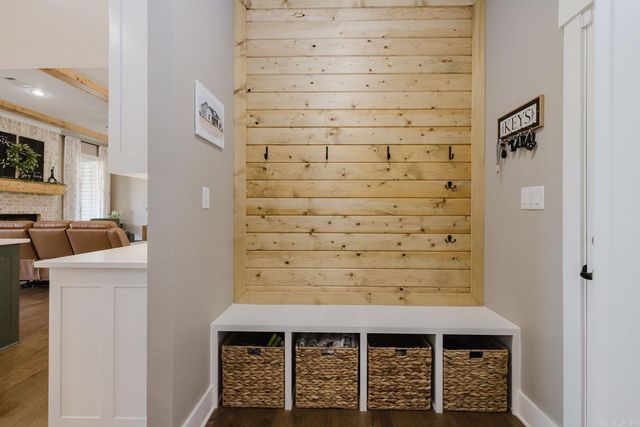 9250 Gunter Loop, Benton, AR 72019