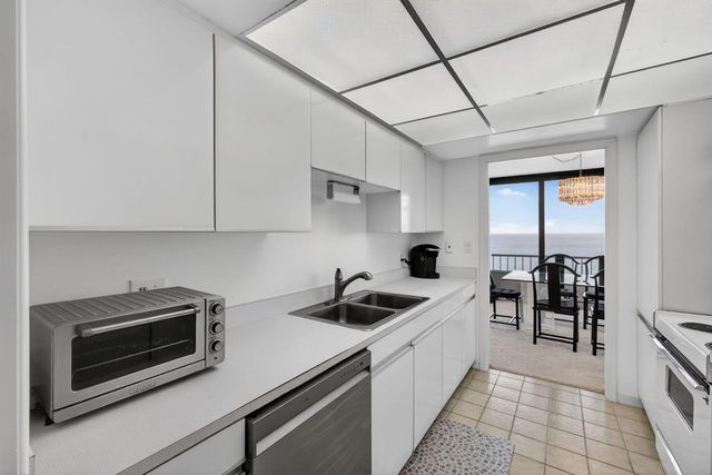 5510 N Ocean Drive 24a, Singer Island, FL 33404