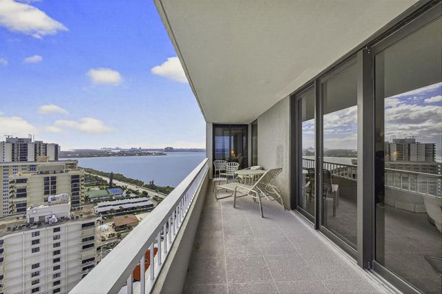 5510 N Ocean Drive 24a, Singer Island, FL 33404