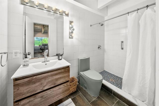 301 Michigan Ave 403, Miami Beach, FL 33139