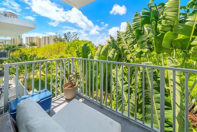 301 Michigan Ave 403, Miami Beach, FL 33139
