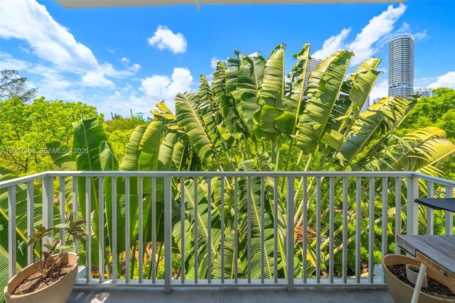 301 Michigan Ave 403, Miami Beach, FL 33139