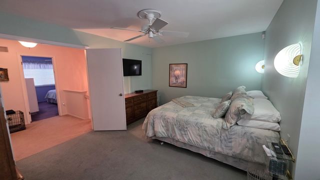 5256 Wright Way E, West Bloomfield, MI 48322