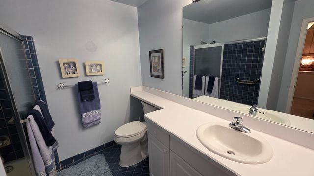 5256 Wright Way E, West Bloomfield, MI 48322