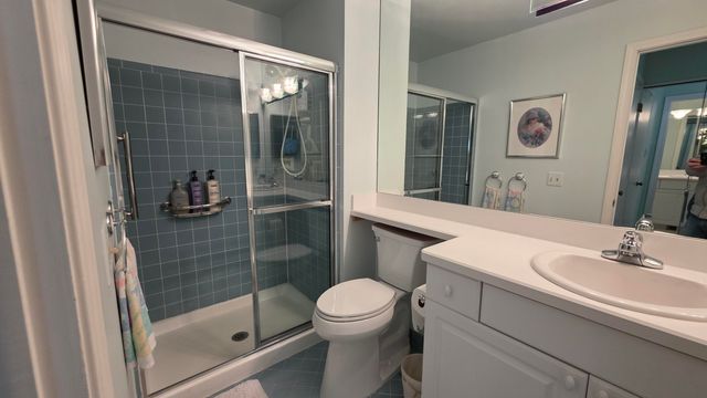 5256 Wright Way E, West Bloomfield, MI 48322