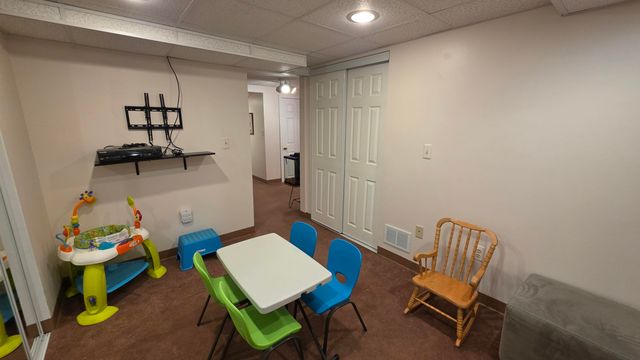 5256 Wright Way E, West Bloomfield, MI 48322