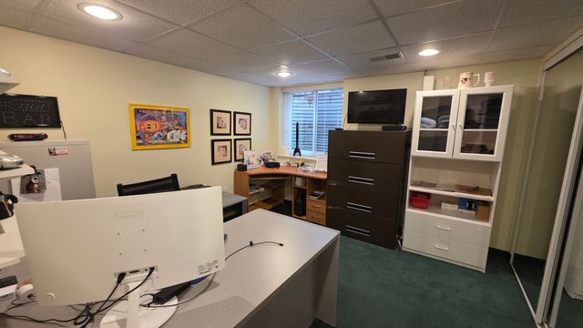 5256 Wright Way E, West Bloomfield, MI 48322