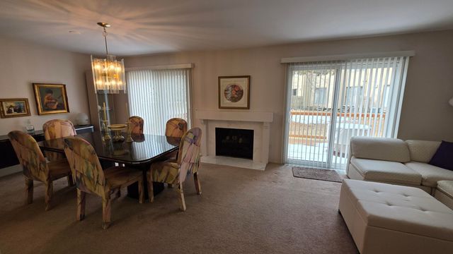 5256 Wright Way E, West Bloomfield, MI 48322